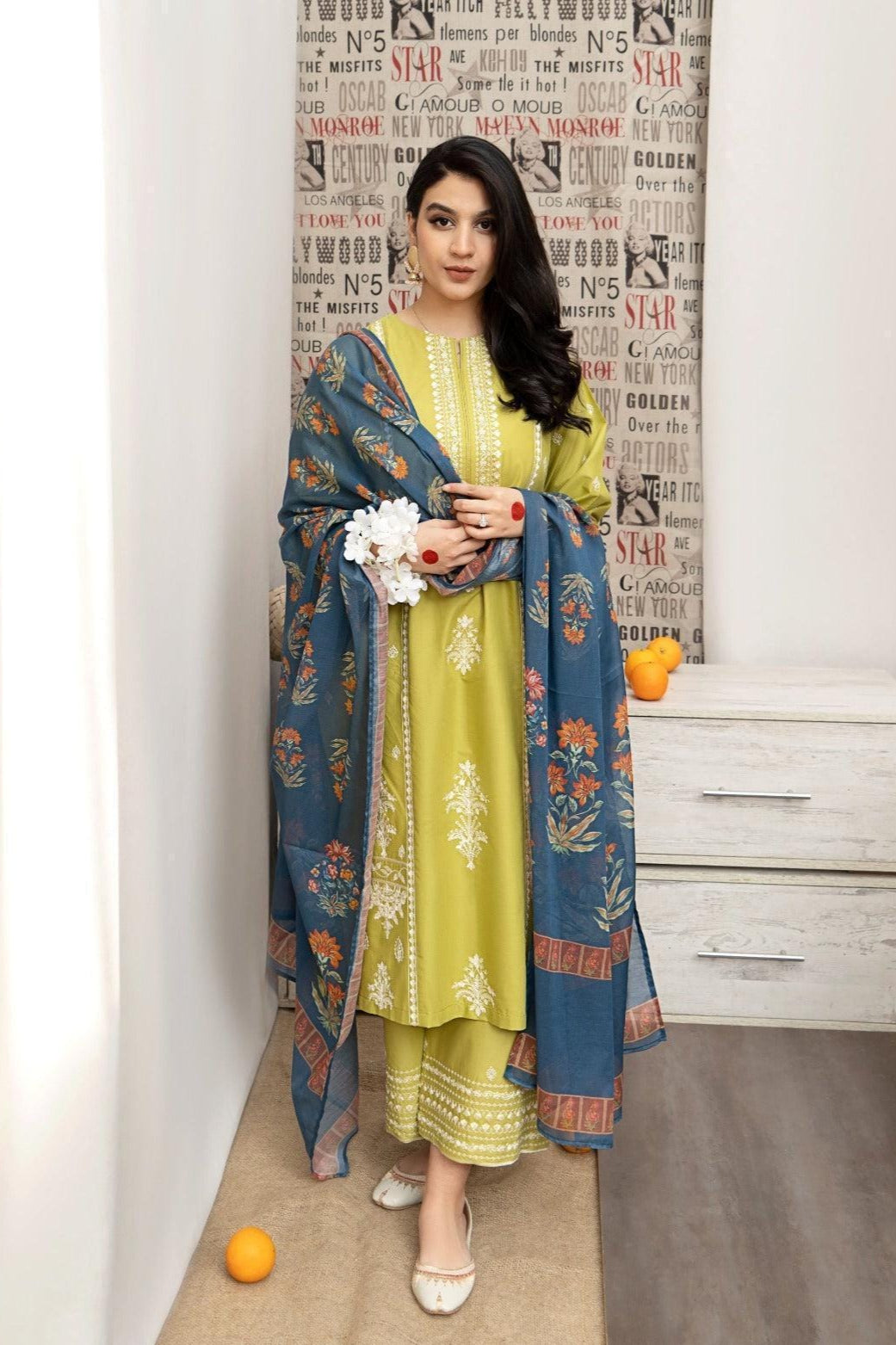 3 Pcs Women's Unstitched Embroidered Suit