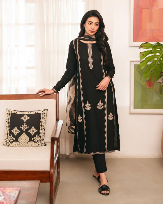 3 Pcs Women's Unstitched Embroidered Suit